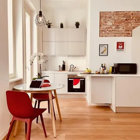 Apartmán Center, Around Turín